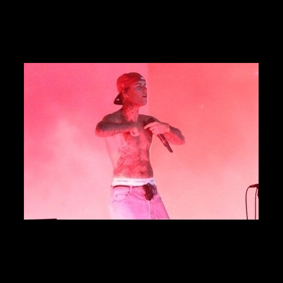 Justin Bieber sur la scène du festival de Coachella (Coachella Valley Music and Arts Festival) à Indio, le 15 avril 2022. 