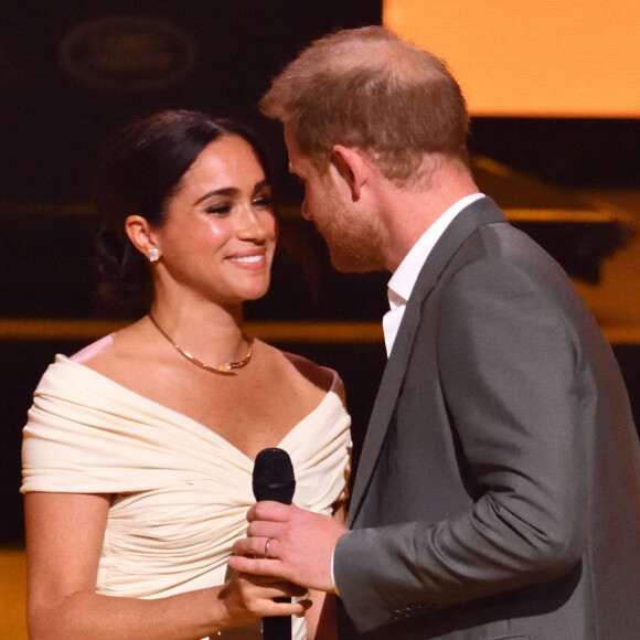 Le prince Harry et Meghan Markle lors de la cérémonie d'ouverture des Invictus Games 2020 à La Haye.