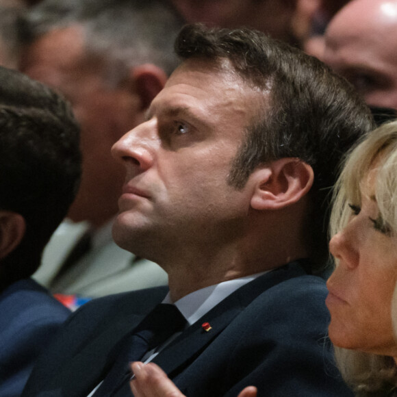 La première dame Brigitte Macron - Le président Emmanuel Macron lors de l'hommage aux victimes des attentats de Toulouse et Montauban à Toulouse le 20 mars 2022. © Patrick Batard / Pool / Bestimage 