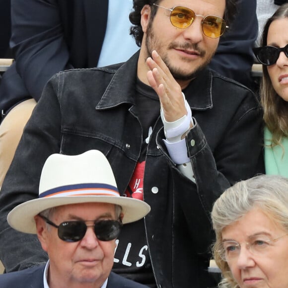 Amir Haddad et sa femme Lital - Célébrités dans les tribunes des internationaux de France de tennis de Roland Garros à Paris, France, le 9 juin 2019. © Jacovides-Moreau/Bestimage 