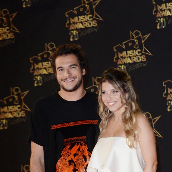 Amir Haddad et sa femme Lital (enceinte) - 20ème cérémonie des NRJ Music Awards au Palais des Festivals à Cannes. Le 10 novembre 2018 © Christophe Aubert via Bestimage 