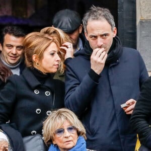 Semi-exclusif - Léa Salamé et son compagnon Raphaël Glucksmann - Obsèques de Sébastien Demorand à la Coupole du crématorium du cimetière du Père-Lachaise à Paris, France, le 31 janvier 2020.