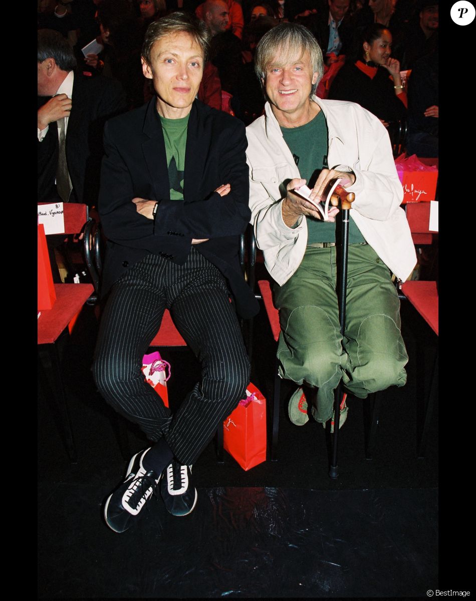 Dave et son ami Patrick Loiseau en 2001 au défilé Ungaro