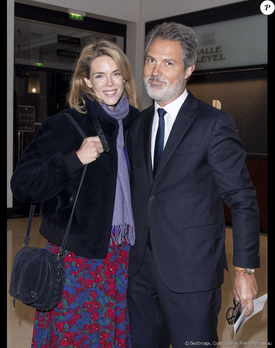 Julie Andrieu et son mari Stéphane Delajoux - Photocall de la représentation de "Dream Compagnie Julien Lestel" à la salle Pleyel à Paris, le 16 janvier 2020. © Coadic Guirec-Pierre Perusseau/Bestimage
