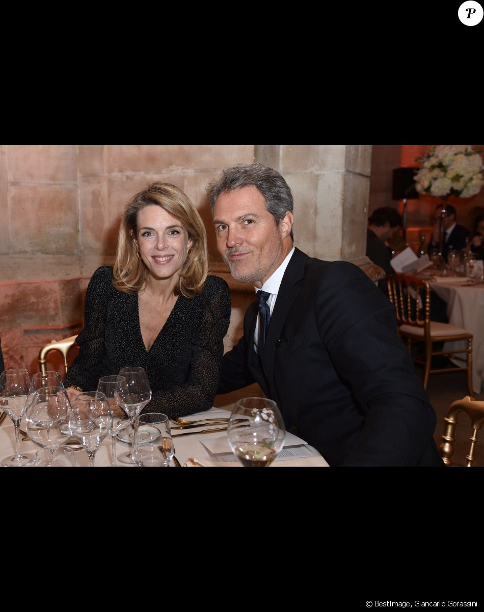 Julie Andrieu et son mari le Dr Stéphane Delajoux - Gala Mawoma à la Conciergerie à Paris le 9 mars 2020. © Giancarlo Gorassini/Bestimage