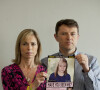 Kate et Gerry McCann posent avec une photo de leur fille disparue, Madeleine
