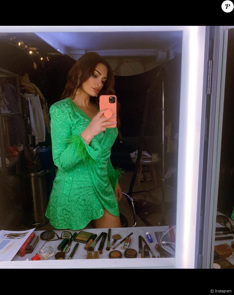 Emilie Nef Naf prend la pose sur Instagram