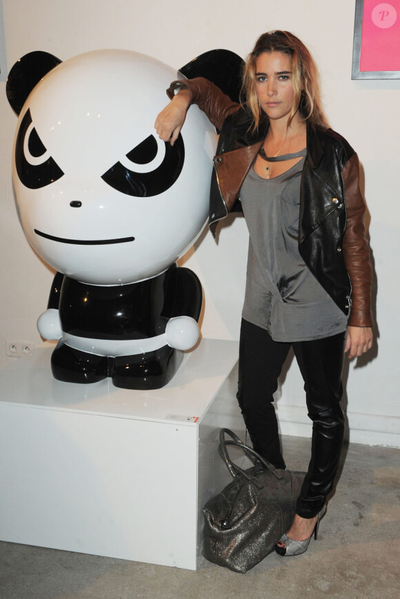 Vahina Giocante lors du vernissage de l'exposition Hi Panda by Ji-Ji, le 25 janvier 2010 au Art Club du Palais de Tokyo.