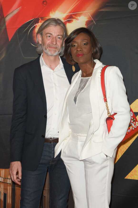 Gilles Verdez et sa compagne Fatou - Avant-première du film "Taxi 5" au cinéma le Grand Rex à Paris, France, le 8 avril 2018. © Coadic Guirec/Bestimage