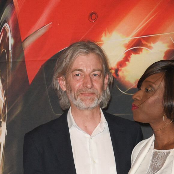 Gilles Verdez et sa compagne Fatou - Avant-première du film "Taxi 5" au cinéma le Grand Rex à Paris, France, le 8 avril 2018. © Coadic Guirec/Bestimage