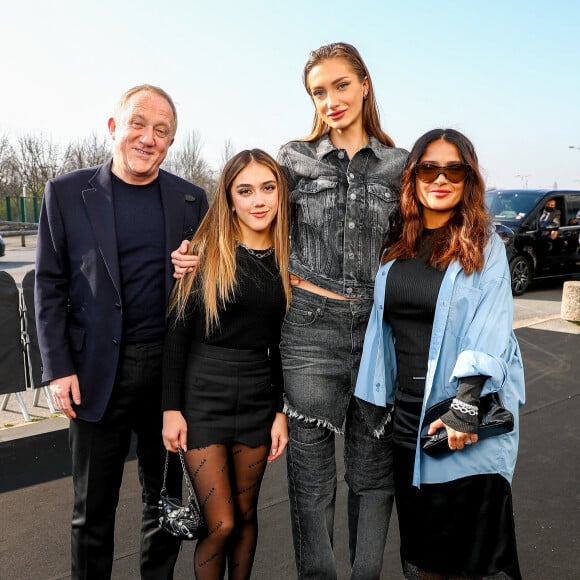 Salma Hayek, son mari François-Henri Pinault, leur fille Valentina Paloma et sa belle-fille Mathilde Pinault - Défilé Balenciaga au Parc des Expositions Paris Le Bourget. © Da Silva-Perusseau/Bestimage