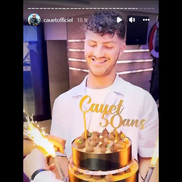 Cauet reçoit des surprises pour son anniversaire le 27 avril 2022, chez NRJ