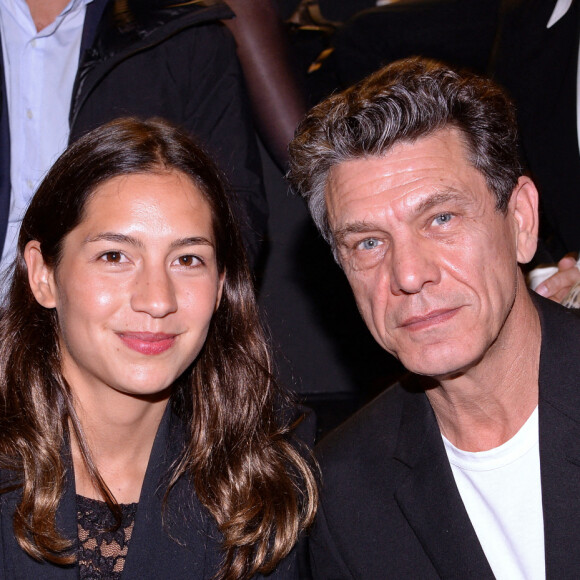 Exclusif - Première sortie officielle de Marc Lavoine et sa femme Line Papin depuis leur mariage lors du défilé Etam Live Show à Paris. © Pool Agence Bestimage 