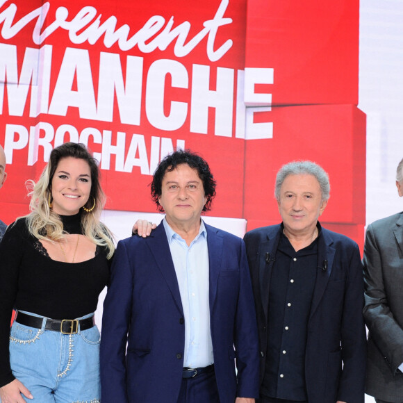 Exclusif - Viktor Vincent, Sophie Tapie, Dr Alain Hagege, Michel Drucker et Patrice Duhamel - Enregistrement de l'émission "Vivement Dimanche prochain" présentée par M.Drucker et diffusée le 1er mai sur France 2. Le 16 avril 2022 © Guillaume Gaffiot / Bestimage 