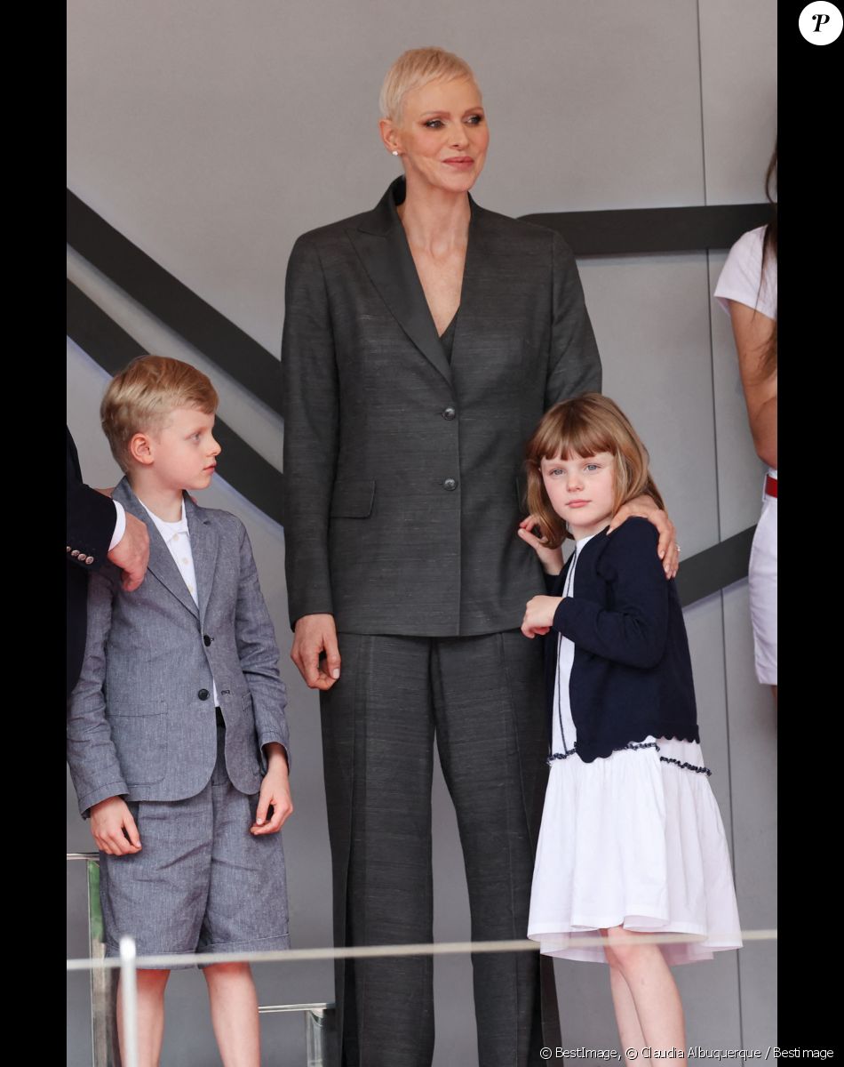 La princesse Charlene de Monaco et ses enfants la princesse Gabriella et le prince Jacques - Remise des prix du championnat du "Monaco ePrix" à Monaco. Le 30 avril 2022 © Claudia Albuquerque / Bestimage