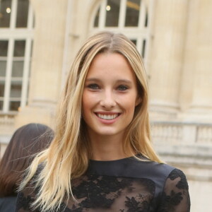 Ilona Smet - Arrivées au défilé de mode printemps-été 2018 "Lanvin" au Grand Palais à Paris. Le 27 septembre 2017. © CVS-Veeren / Bestimage 