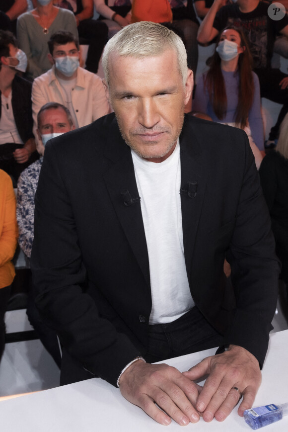 Exclusif - Benjamin Castaldi (cheveux teints en blond) - Enregistrement de l'émission "TPMP (Touche Pas à Mon Poste)", présentée par C.Hanouna et diffusée en direct sur C8 le 7 mars © Jack Tribeca / Bestimage 