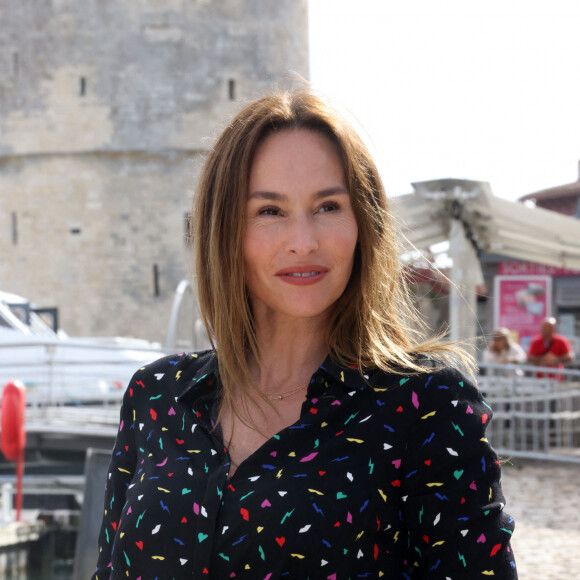 "Ici tout commence" - Vanessa Demouy de "Ici tout commence" - Festival de la Fiction de La Rochelle. Le 18 septembre 2021 © Jean-Marc Lhomer / Bestimage