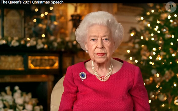 Le discours de Noël 2021 de la reine Elisabeth II d'Angleterre au château de Windsor © Youtube via Bestimage 