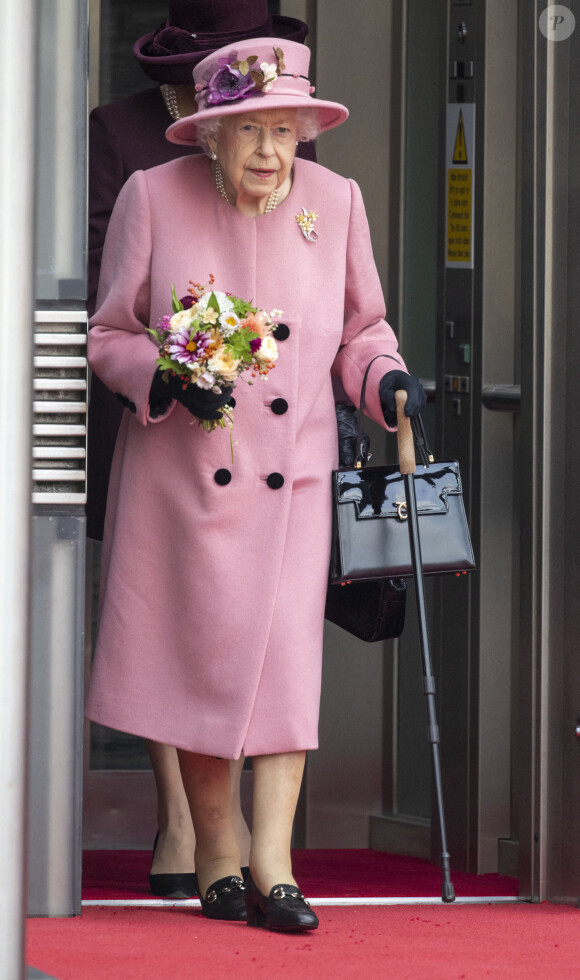 La reine Elisabeth II d'Angleterre assiste à la cérémonie d'ouverture de la sixième session du Senedd à Cardiff, Royaume Uni, 14 oc tobre 2021. 