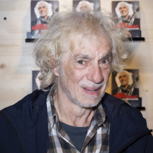 Louis Bertignac - Festival du Livre de Paris 2022 au Grand Palais éphémère - Paris le 23/04/2022 - © Jack Tribeca / Bestimage 