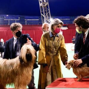 La princesse Caroline de Hanovre durant l'exposition Canine Internationale de Monaco sous le chapiteau Fontvieille, le 8 mai 2022. © Claudia Albuquerque / Bestimage  Exclusive - No web en Suisse / Belgique Prince Albert II of Monaco and Princess Caroline of Hanover at the award ceremony of the Monaco International Dog Show on may 8th 2022