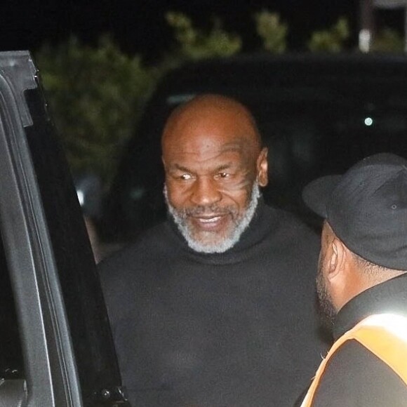 Exclusif - Mike Tyson à la sortie d'un dîner au Nobu de Malibu, Los Angeles, Californie, Etats-Unis, le 19 mars 2022.