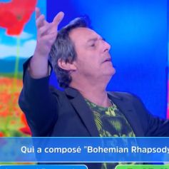 Jean-Luc Reichmann tripoté par le public des "12 Coups de midi", sur TF1.