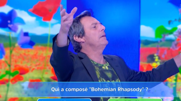 "Arrêtez de me toucher les fesses !" : Jean-Luc Reichmann tripoté dans le public des 12 Coups !