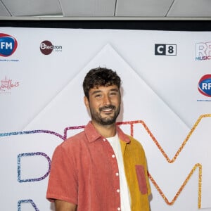 Jérémy Frérot - Photocall et Backstage de l'événement musical "RFM Music Show" édition spéciale pour les 40 ans de la célèbre radio au Palais des Sports de Levallois-Perret et avec le retour des lives. Ce concert exceptionnel sera retransmis sur C8 le mercredi 30 juin. Émission présentée par B.Montiel et L.Rétory. Levallois-Perret le 26 juin 2021 © Veeren Ramsamy - Pierre Perusseau / Bestimage