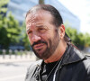 Le chanteur Francis Lalanne à la sortie des studios RMC à Paris, France © Panoramic/Bestimage