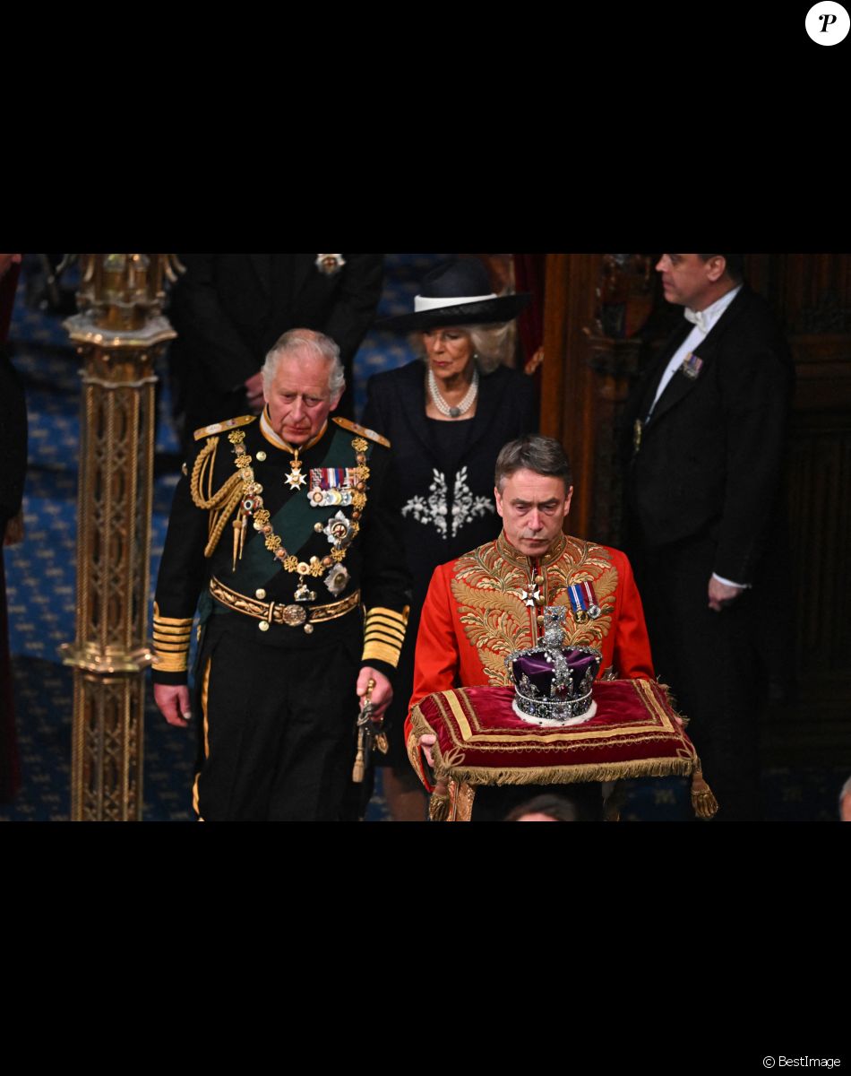 Le prince Charles, prince de Galles, et Camilla Parker Bowles, duchesse de Cornouailles - Arrivée et discours de l'ouverture officielle du Parlement à Londres, le 10 mai 2022. Ayant des problèmes de mobilité, la reine d'Angleterre est représentée par le prince de Galles.