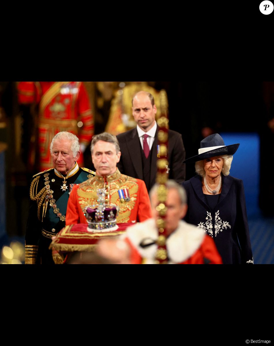 Le prince Charles, prince de Galles, et Camilla Parker Bowles, duchesse de Cornouailles, Le prince William, duc de Cambridge - Arrivée et discours de l'ouverture officielle du Parlement à Londres, le 10 mai 2022. Ayant des problèmes de mobilité, la reine d'Angleterre est représentée par le prince de Galles.