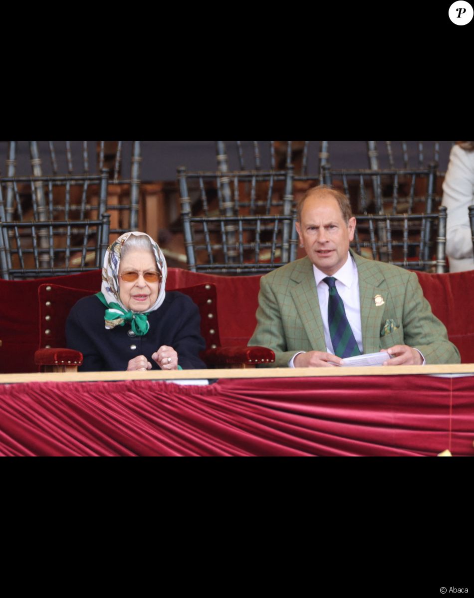 Elizabeth II et le prince Edward au Royal Windsor Horse Show le 13 mai 2022.. Photo by Stephen Lock/I-Images/ABACAPRESS.COM