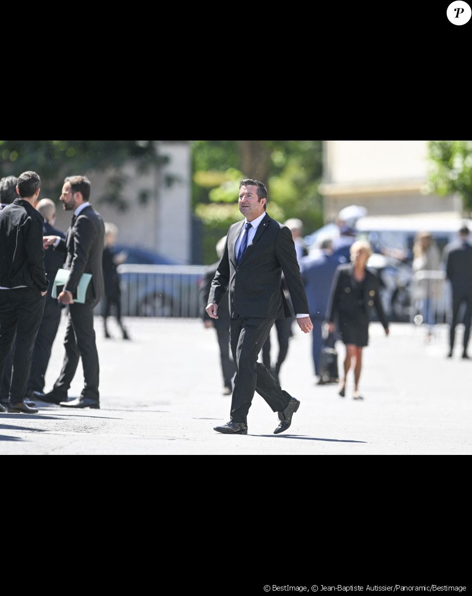 Karl Olive, maire de Poissy - Obsèques d'Antoine Alléno (fils du chef cuisinier français, trois étoiles au Guide Michelin Yannick Alléno) en la collégiale Notre-Dame de Poissy, France, le 13 mai 2022. © Jean-Baptiste Autissier/Panoramic/Bestimage