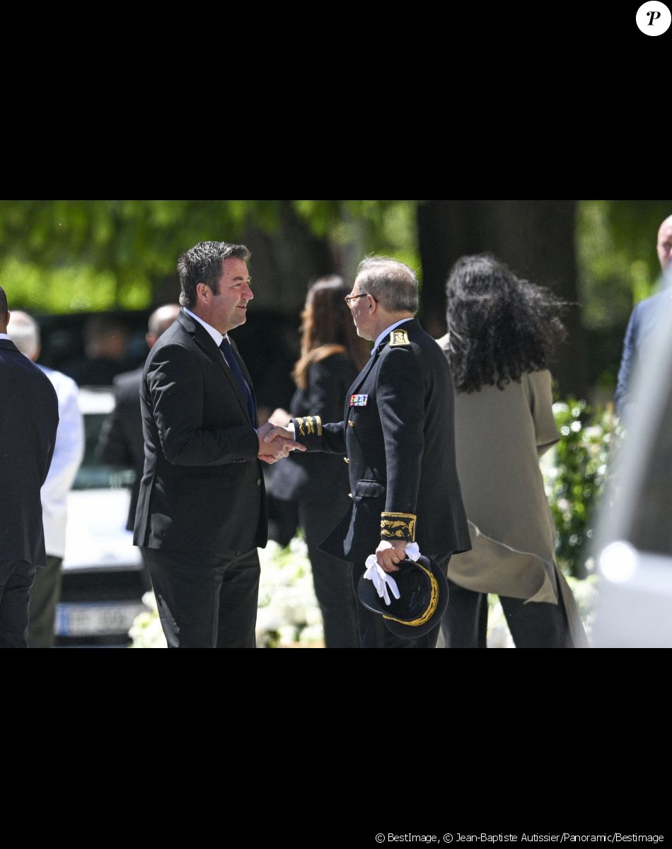 Karl Olive, maire de Poissy - Obsèques d'Antoine Alléno (fils du chef cuisinier français, trois étoiles au Guide Michelin Yannick Alléno) en la collégiale Notre-Dame de Poissy, France, le 13 mai 2022. © Jean-Baptiste Autissier/Panoramic/Bestimage