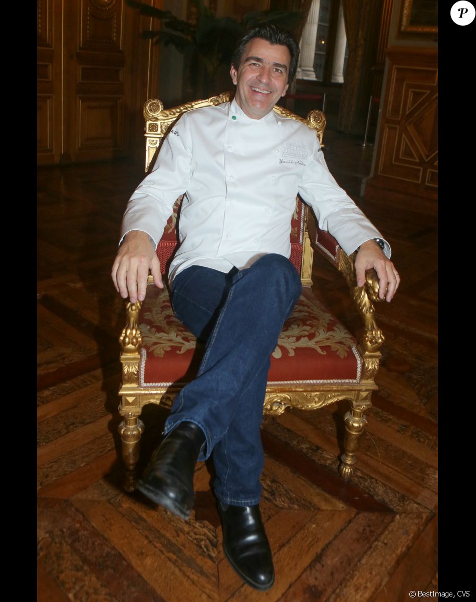 Yannick Alléno - Conférence de presse de la 3e édition du salon de la gastronomie des outre-mer et de la francophonie à l'Hôtel de Ville de Paris, le 04 janvier 2018 © CVS / Bestimage
