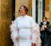 Amel Bent, enceinte, à la sortie du défilé femme Giambattista Valli Automne/Hiver 2022/2023 lors de la Fashion Week de Paris, France, le 7 mars 2022. © Veeren-Clovis/Bestimage