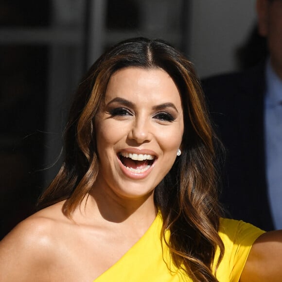 Eva Longoria sur la plage à Cannes lors du 72ème Festival International du Film de Cannes, France, le 15 mai 2019. 