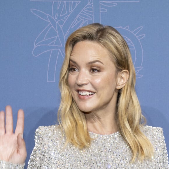 Virginie Efira - Photocall du dîner d'ouverture du 75ème Festival International du Film de Cannes au ... à Cannes. Le 17 mai 2022 © Borde-Jacovides-Moreau / Bestimage