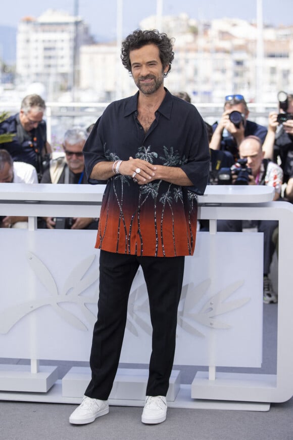 Romain Duris - Photocall du film "Coupez ! (Final Cut )" lors du 75e festival annuel du film de Cannes au Palais des Festivals le 18 mai 2022 à Cannes, France. © Cyril Moreau/Bestimage
