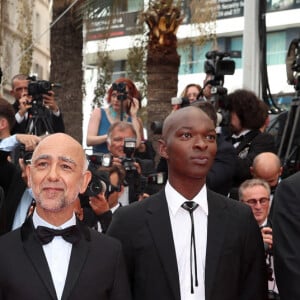 Omar Sy, Mathieu Vadepied, Alassane Diong, Jonas Bloquet - Montée des marches du film " Top Gun : Maverick " lors du 75ème Festival International du Film de Cannes. Le 18 mai 2022 © Cyril Moreau / Bestimage 