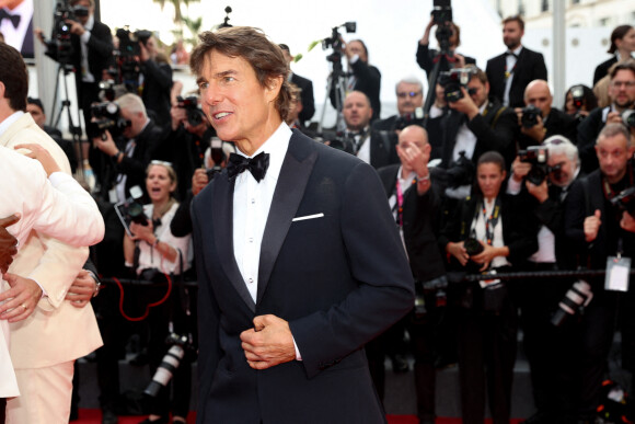 Tom Cruise - Montée des marches du film " Top Gun : Maverick " lors du 75ème Festival International du Film de Cannes. Le 18 mai 2022 © Cyril Moreau / Bestimage 