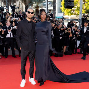 Vladimir Boudnikoff et sa compagne Aya Nakamura - Montée des marches du film " Armageddon Time " lors du 75ème Festival International du Film de Cannes. Le 19 mai 2022 © Cyril Moreau / Bestimage