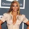 Beyoncé aux Grammy's le 31 janvier dans une robe Stéphane Rolland 