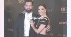Eva Longoria et Kendji Girac complices devant de sublimes Miss France au Global Gift
