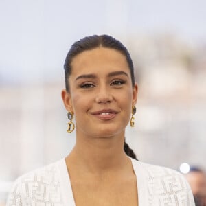 Adèle Exarchopoulos - Photocall de "Fumer Fait Tousser (Smoking Causes Coughing)" lors du 75ème Festival International du Film de Cannes, le 21 mai 2022. © Cyril Moreau/Bestimage 