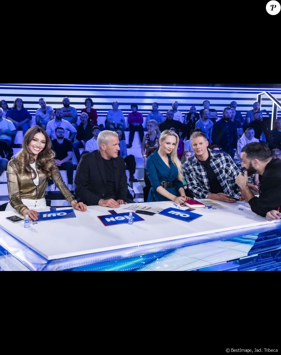 Exclusif - Delphine Wespiser, Benjamin Castaldi, Béatrice Rosen, Matthieu Delormeau, Cyril Hanouna - Enregistrement de l'émission "Touche Pas à Mon Poste (TPMP)", diffusée en direct sur C8 le 31 mars © Jack Tribeca / Bestimage