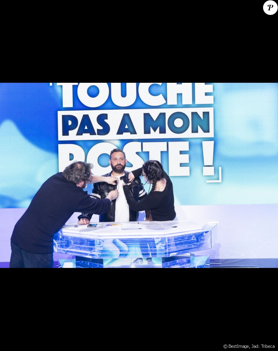 Exclusif - Cyril Hanouna - Sur le plateau de l'émission TPMP (Touche Pas à Mon Poste) © Jack Tribeca / Bestimage