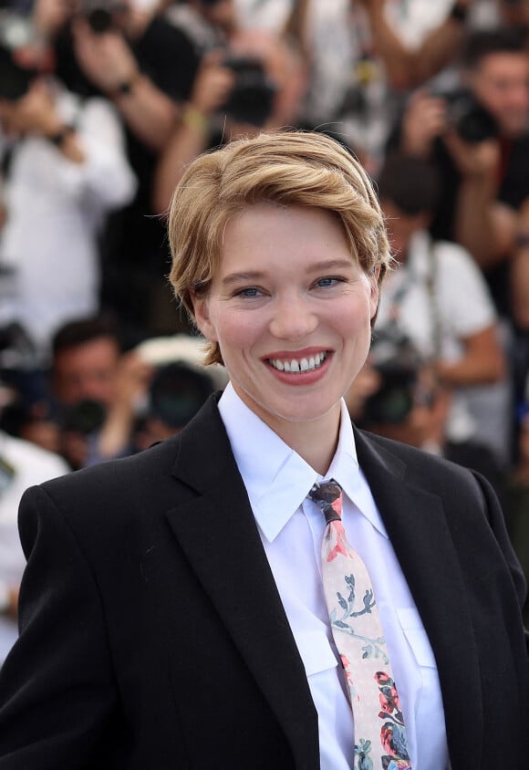Décolleté plongeant pour Kristen Stewart à Cannes : les tenues les plus  provoc' sur la Croisette